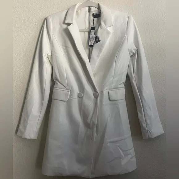 Alice and Olivia Faux Kyrie Tuxedo White Romper Jacket $495 New - Picture 7 of 11